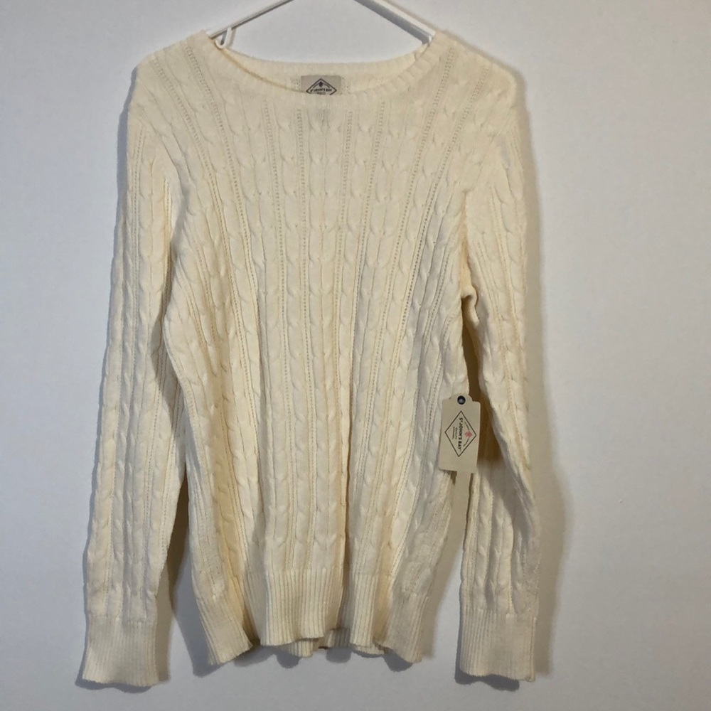 Women’s crew neck cable knot sweater ivory large